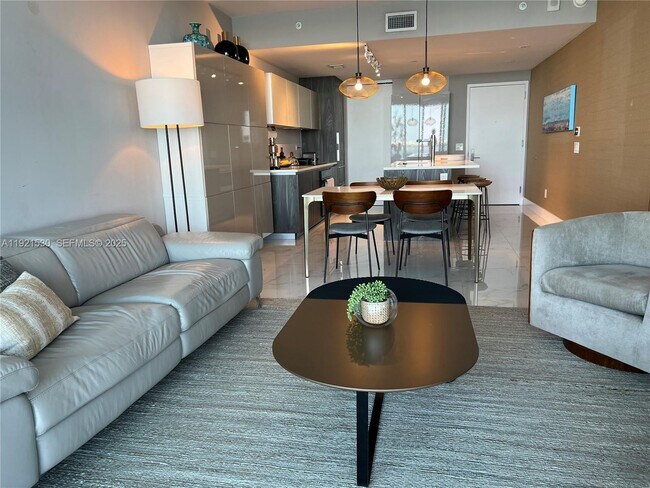 Building Photo - 3131 NE 7th Ave