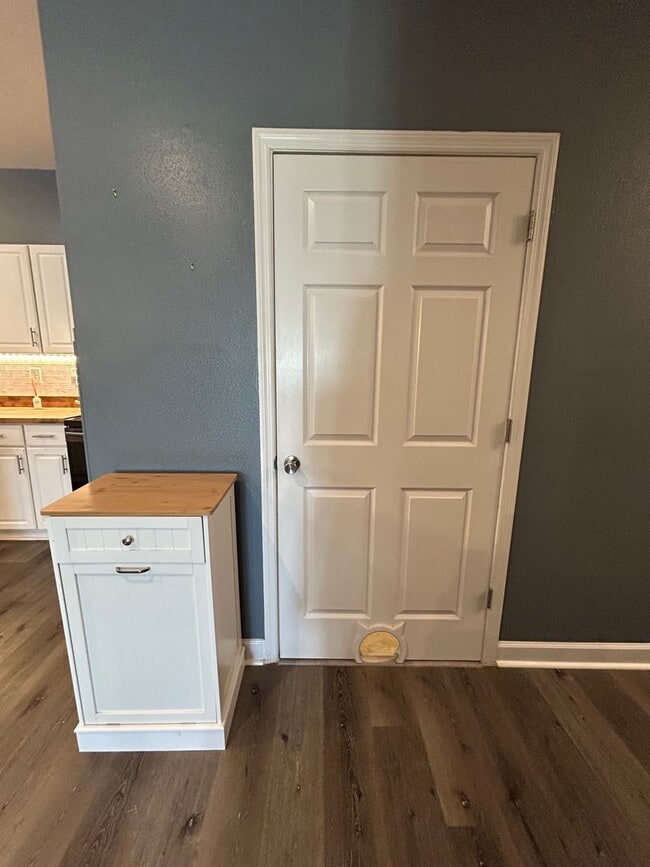 Building Photo - Charming 3 Bedroom, 1 Bath Home – 1,440 Sq...