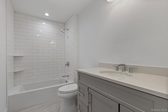 Building Photo - 65 Paulding Ln