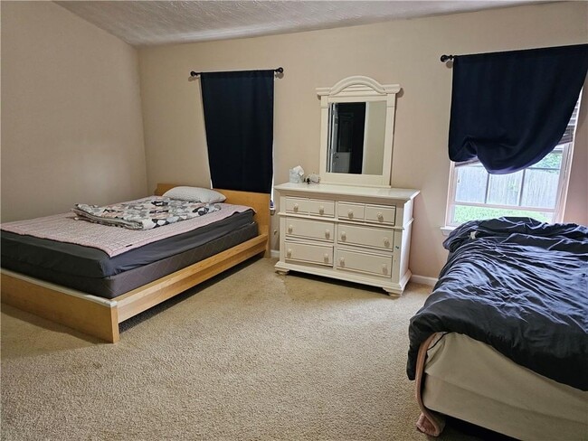 Building Photo - 2160 Hawks Bluff Trail NW