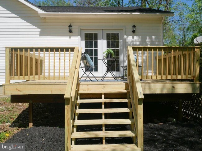 Building Photo - 35600 Sassafras Dr