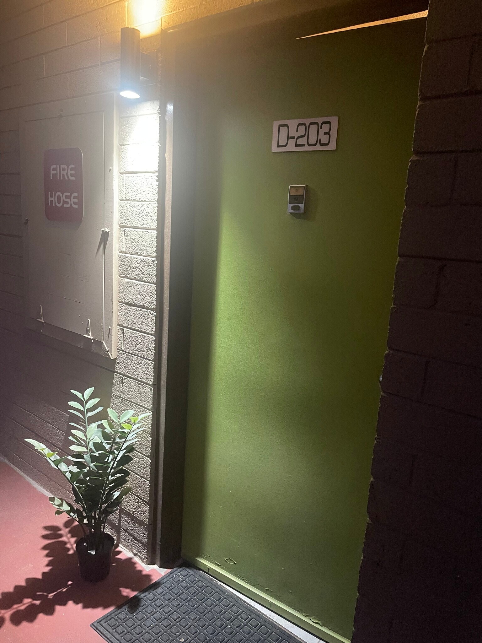 Building Photo - 351 E Thomas Rd