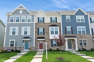 Building Photo - 4806 Spruce Rd