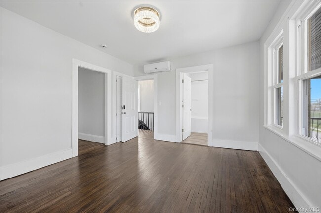 Building Photo - 45 S Robinson Ave