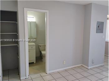 Building Photo - 4020 Funston St