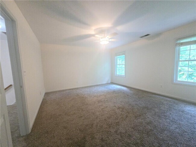 Building Photo - 1318 Guilderoy Ln