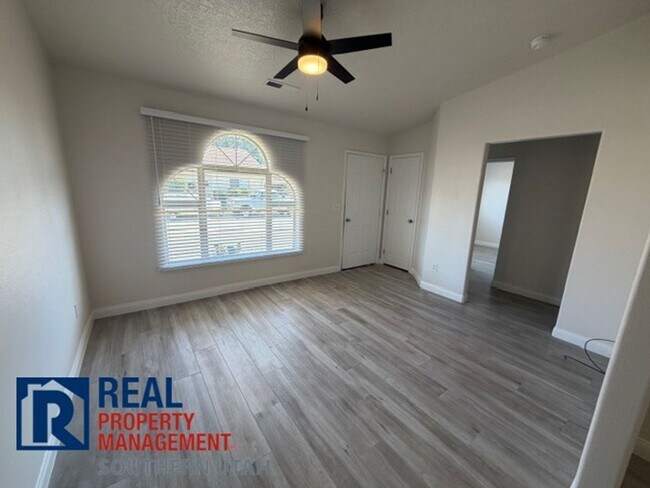 Building Photo - Remolded 3 Bedroom near Costco
