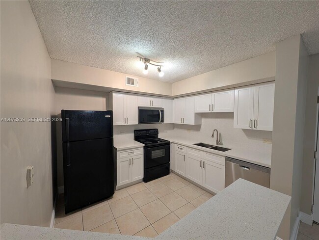 Building Photo - 3690 N 56th Ave