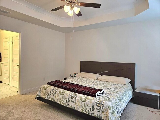 Building Photo - 1297 Ascot Ter