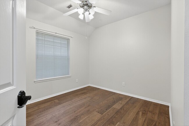 Building Photo - 3614 Cedar Glen Ln