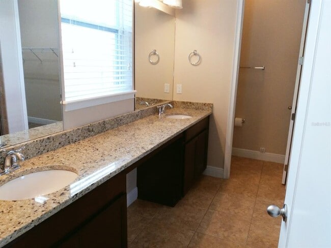 Building Photo - 11514 Quiet Forest Dr