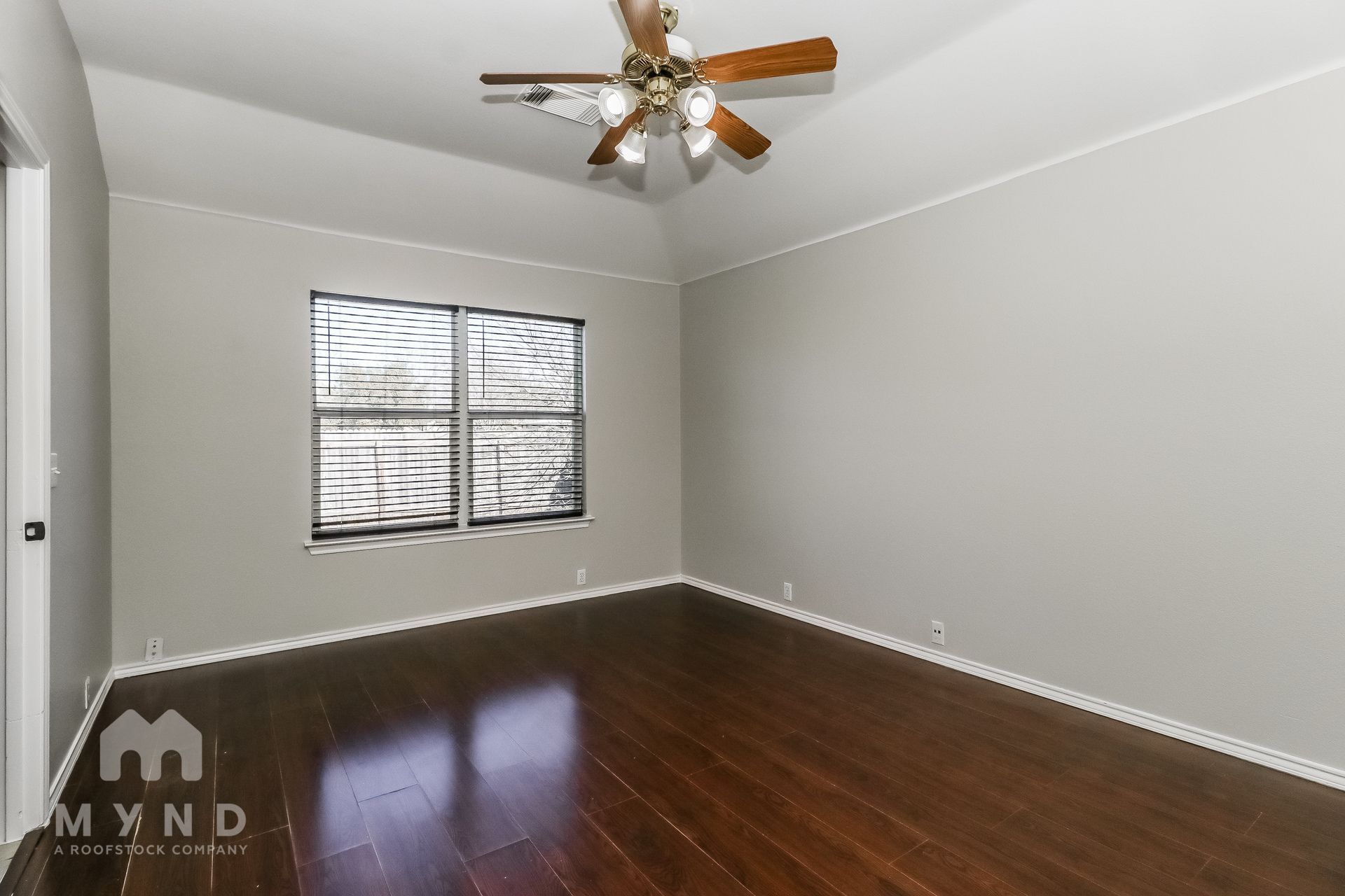 Building Photo - 14812 Lantern Dr