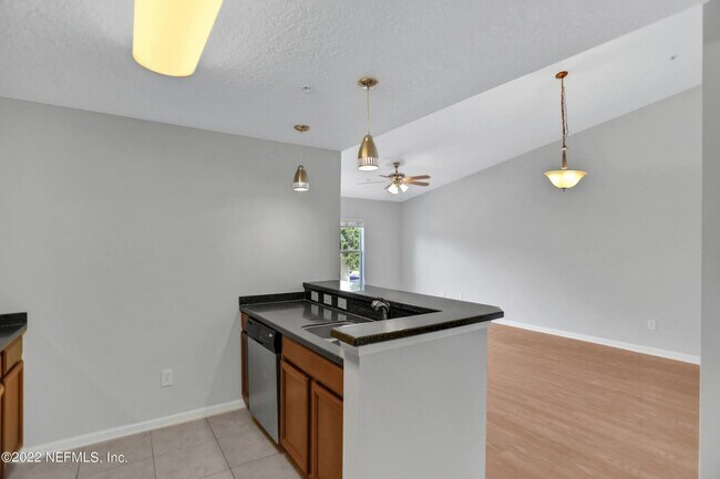 Building Photo - 7051 Deer Lodge Cir