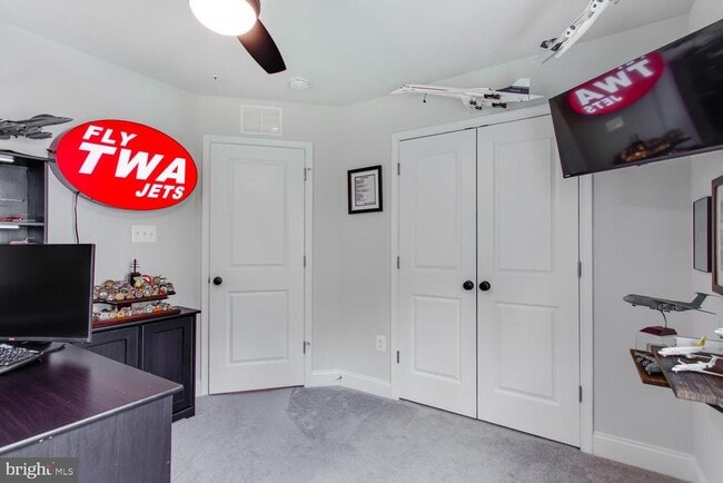 Building Photo - 45483 Woodslea Wy