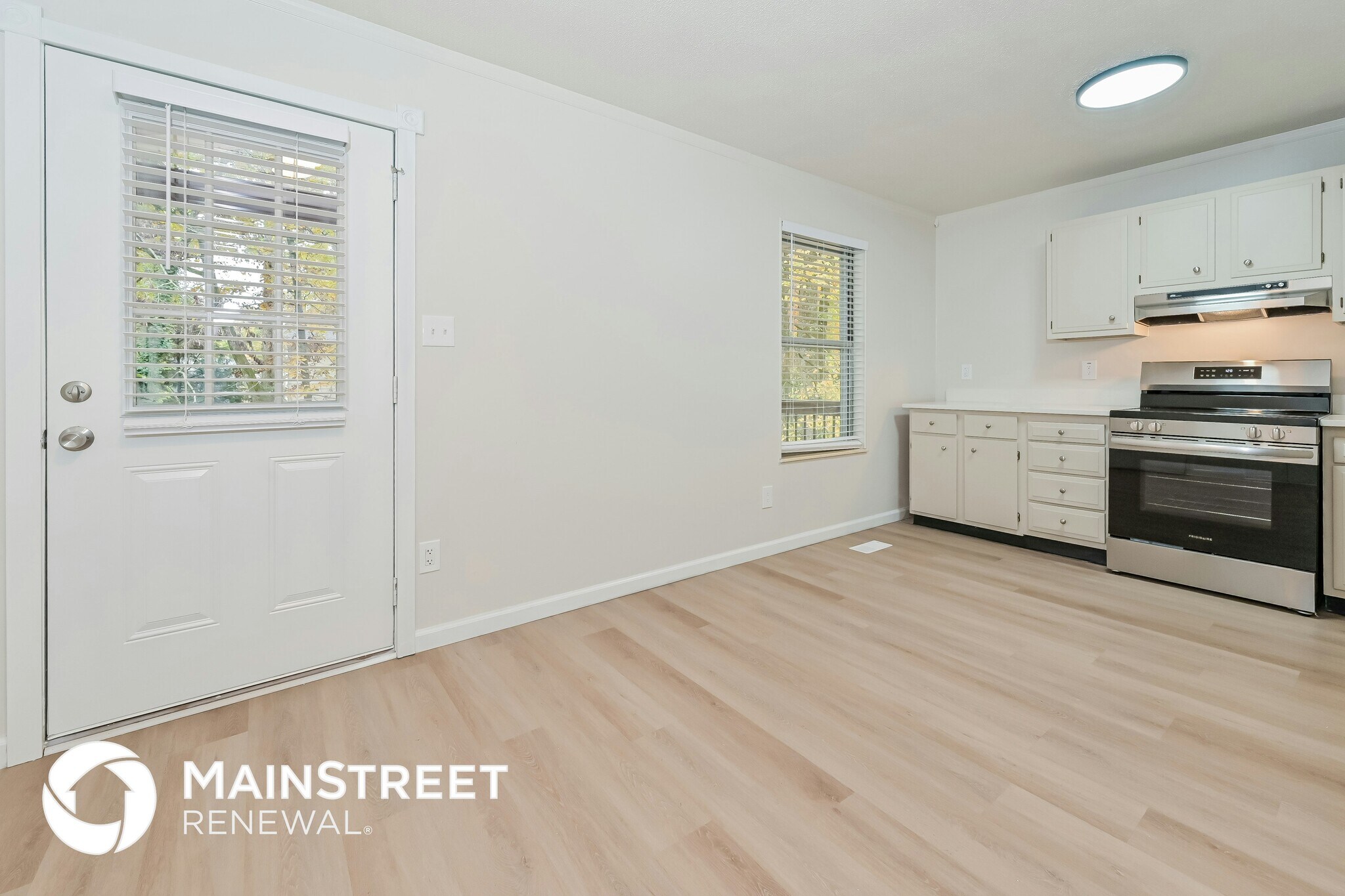 Building Photo - 5622 Burbury Ln NW