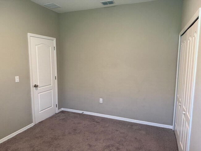 Building Photo - Terrifically Maintained Rental Home in Leesburg!