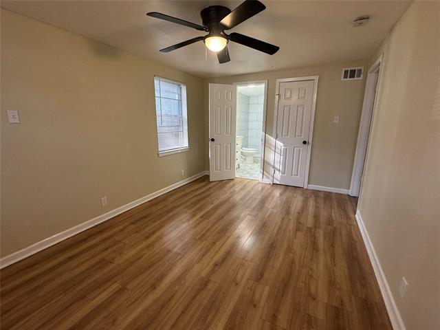 Building Photo - 204 Live Oak Ln