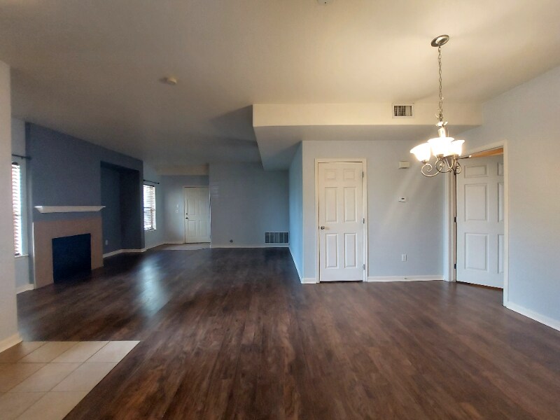 Building Photo - 5800 Tower Rd