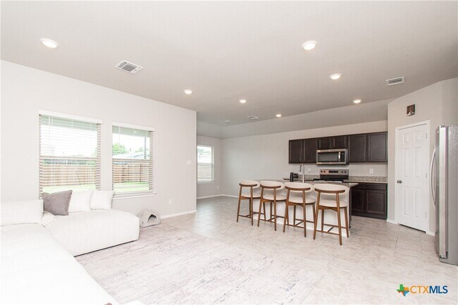 Building Photo - 1309 Prairie Clover Rd