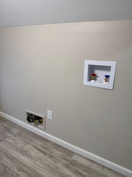 Building Photo - 7506 4th Ave