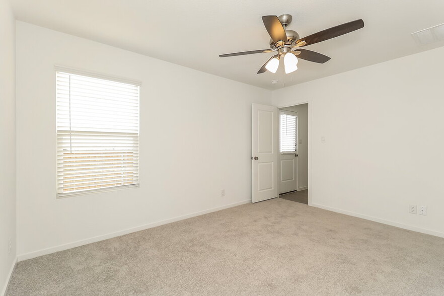 Building Photo - 1224 Canyon Wren Dr