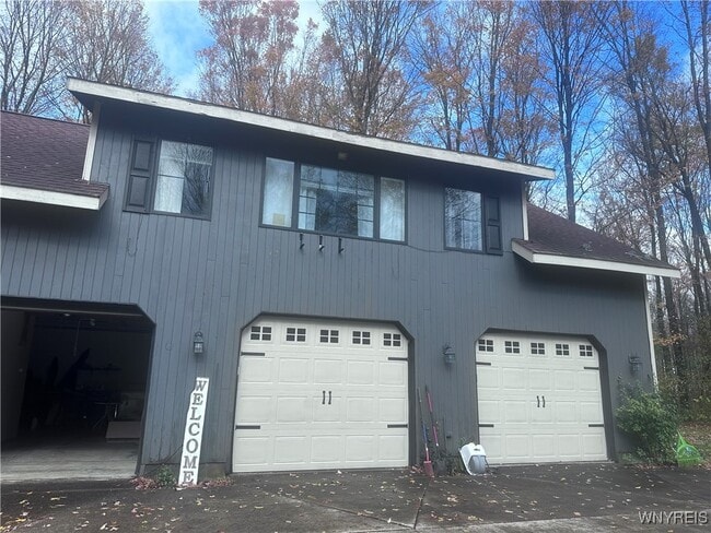 Primary Photo - 6760 Schwartz Rd