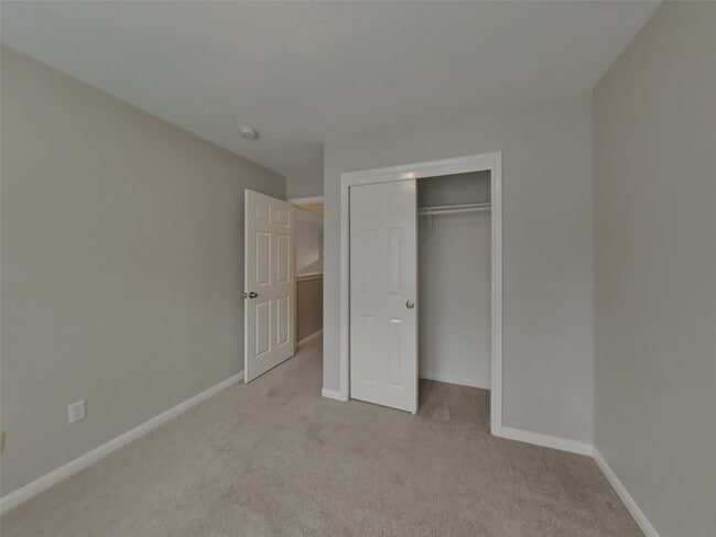 Building Photo - 2907 Crescent Star Rd