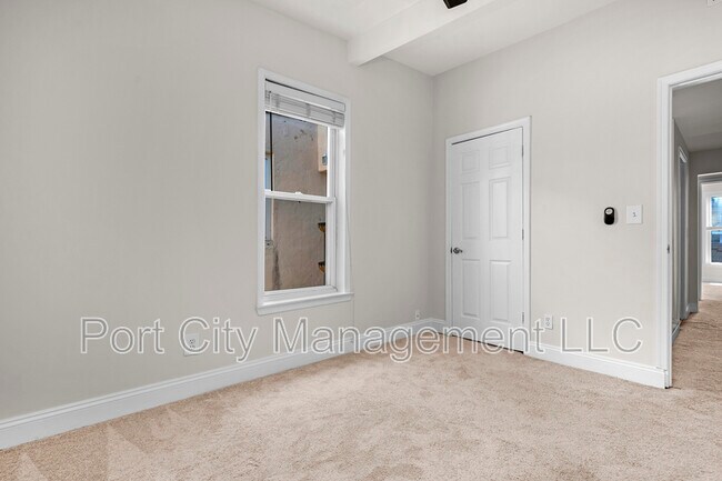 Building Photo - 434 E Fort Ave