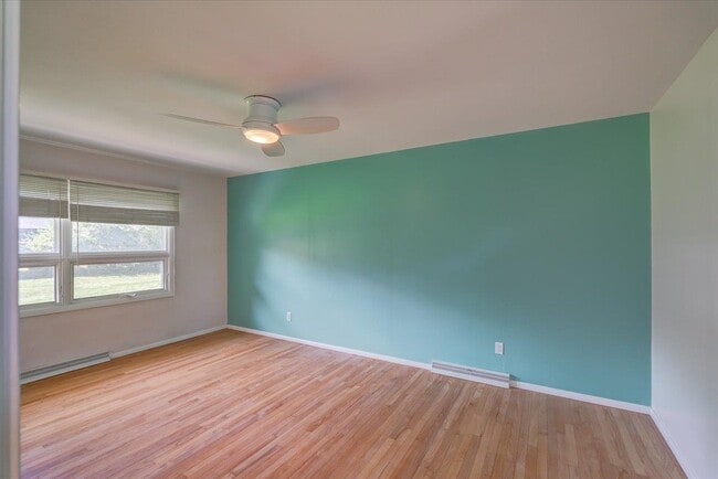 Building Photo - 5813 Anchorage Ave