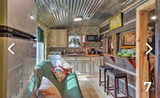 Building Photo - 1 Bedroom, 1 Bathroom - Studio Home on Mossy Creek in Summerville! 1/2 off first months rent!