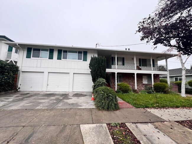 Building Photo - 1340 Homestead Rd