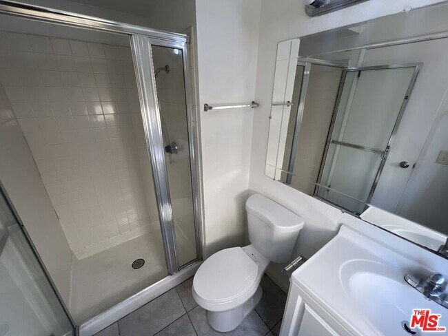 Building Photo - 659 Periwinkle Ln