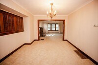 Building Photo - 1452 Rollins Rd