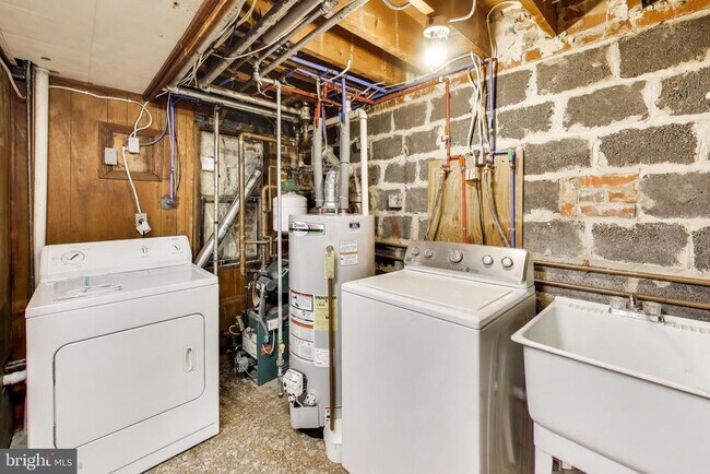 Building Photo - 1766 E St NE