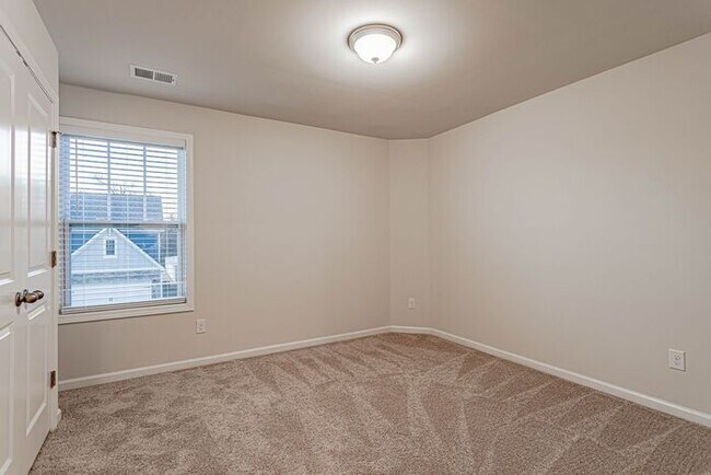 Building Photo - HUGE And BRAND New Home in Greer 29651!