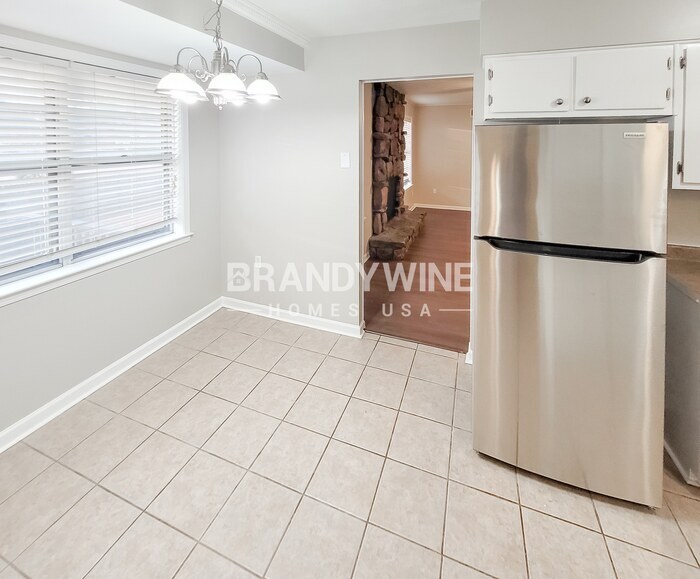 Building Photo - 6787 Spruce Hill Dr