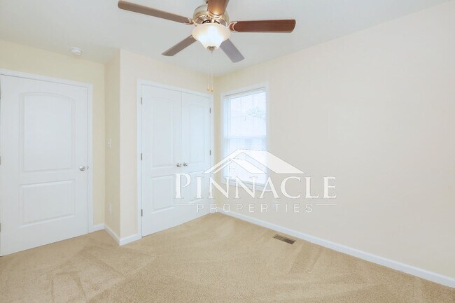 Bedroom 2 - 108 Tomahawk Industrial Park