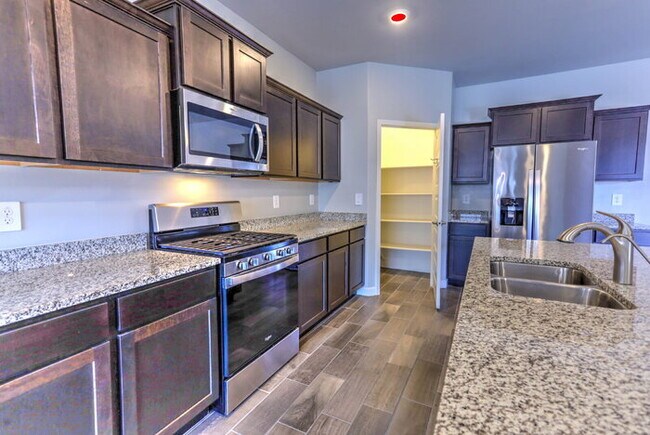 Building Photo - Santa Cruz Meadows