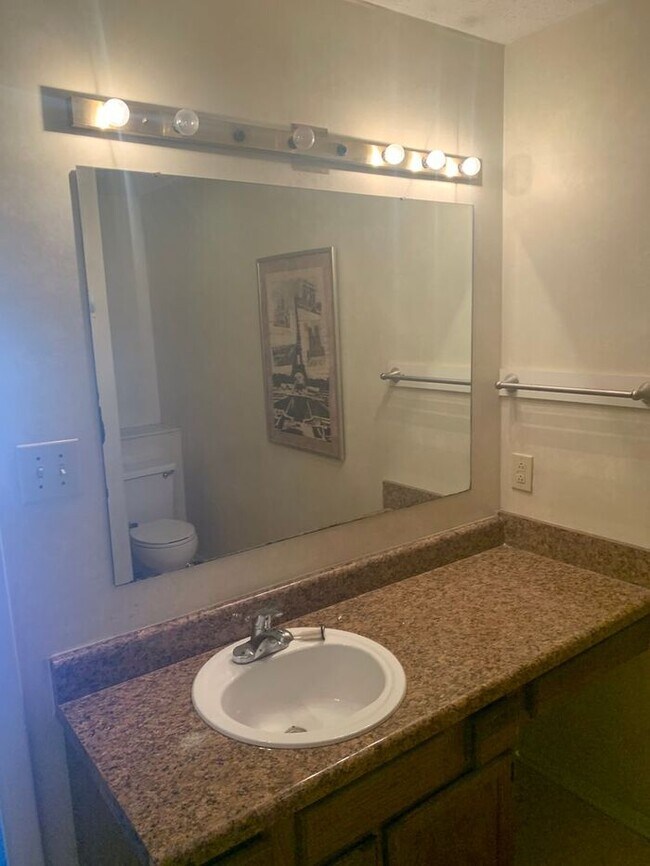 Building Photo - 1820-6 Tryon Drive