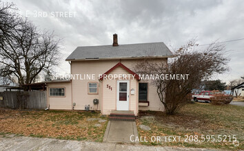 Building Photo - Charming older home in Downtown Meridian