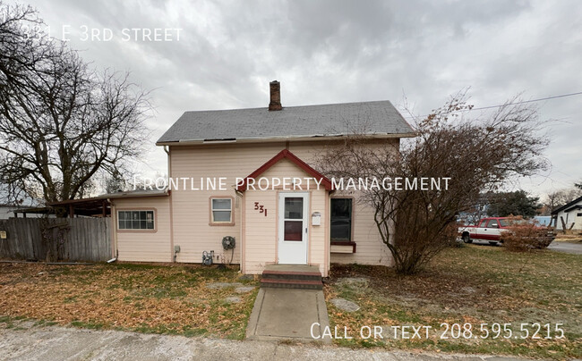 Primary Photo - Charming older home in Downtown Meridian