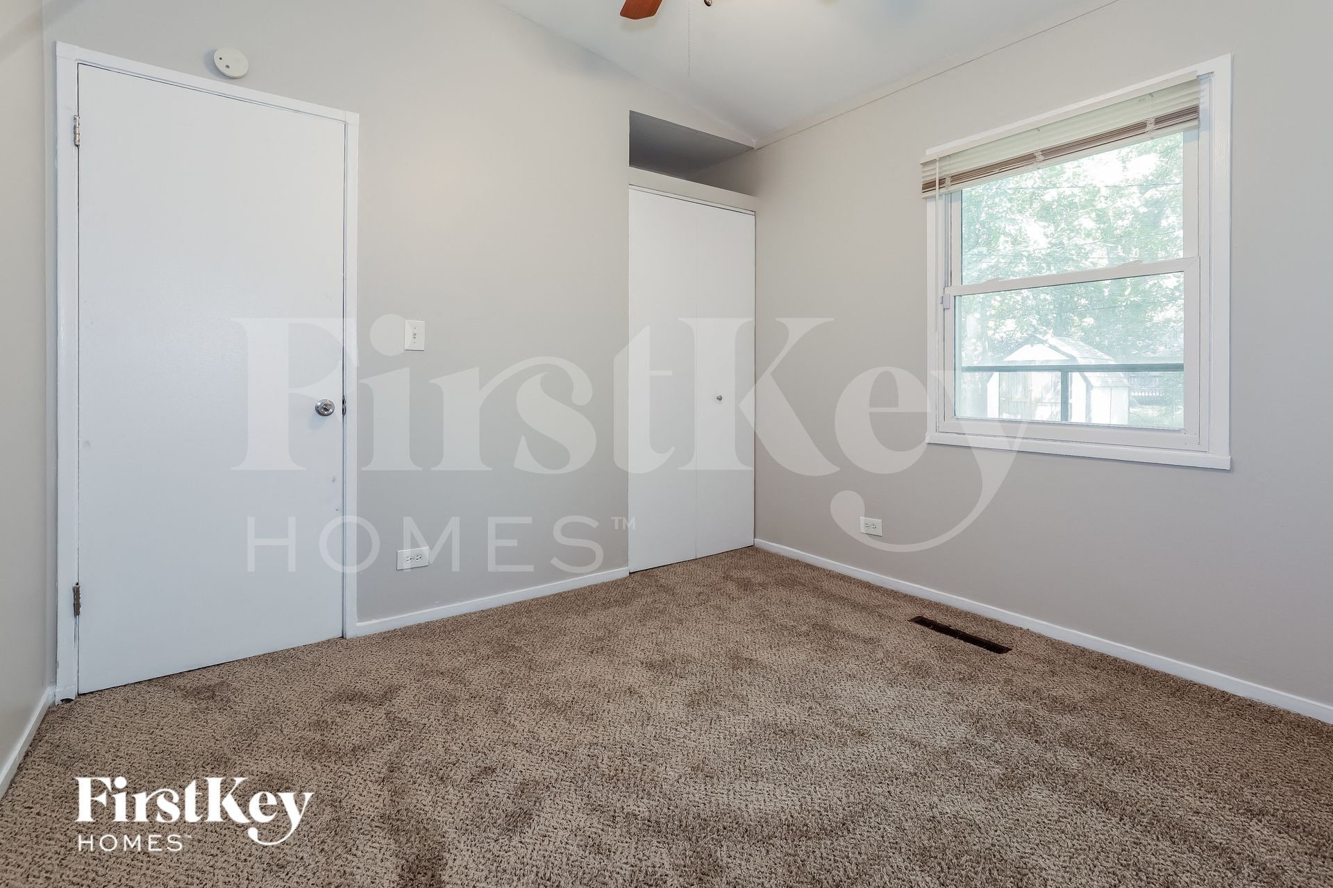 Building Photo - 16759 Artesian Ave