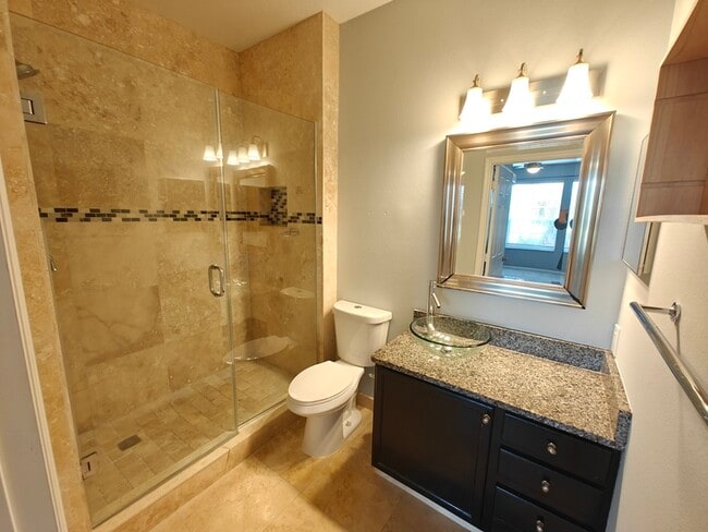 Building Photo - 6214 Stevenson Dr