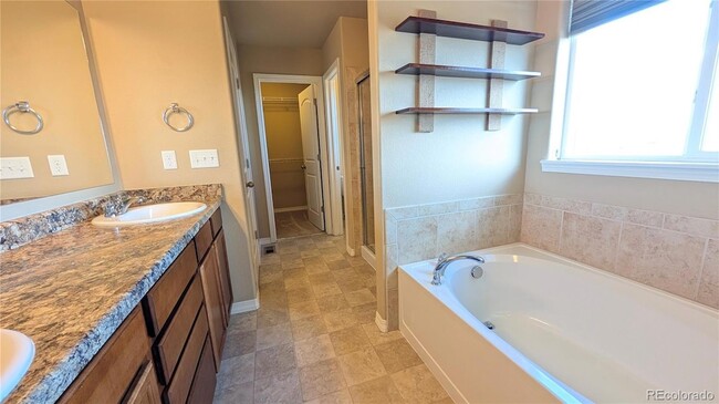 Building Photo - 6767 Sandyford Lane