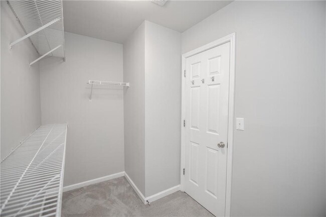 Building Photo - 755 Sheridan Ridge Ct