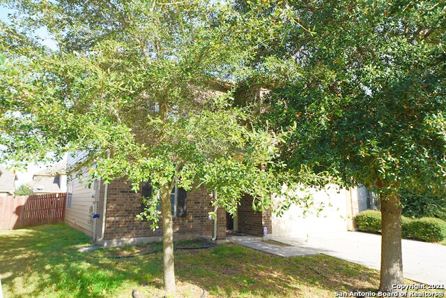 Building Photo - 216 Dove Hill
