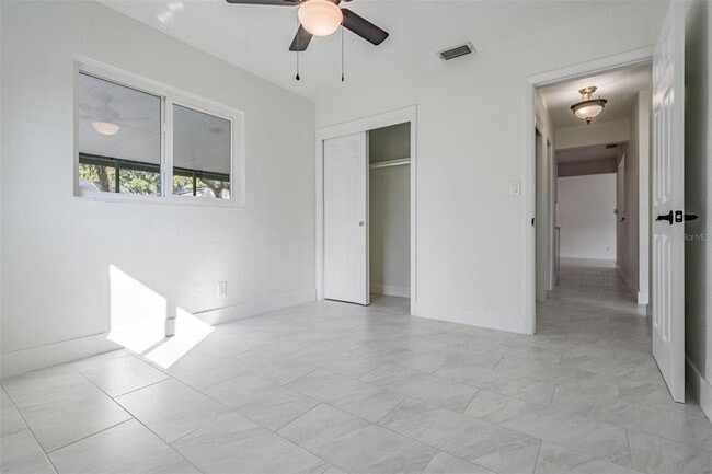 Building Photo - 6472-6113 113th St North