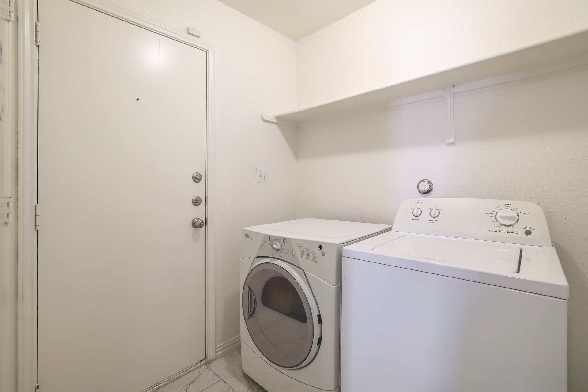 Laundry - 1019 Leeds Castle Walk