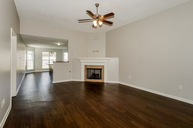 Building Photo - 5733 Fawn Dr