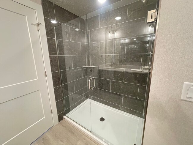 Building Photo - Brand New Coeur d'Alene Home